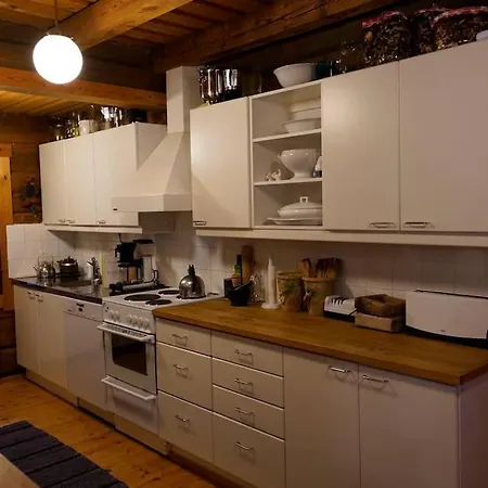 Lakeside Rustic Luxury * 卡亚尼